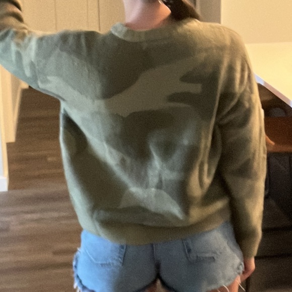 Camo sweater - Picture 4 of 6